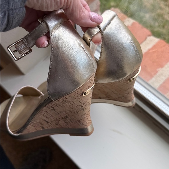 Lilly Pulitzer Gold Wedge Sandals - Picture 7 of 8